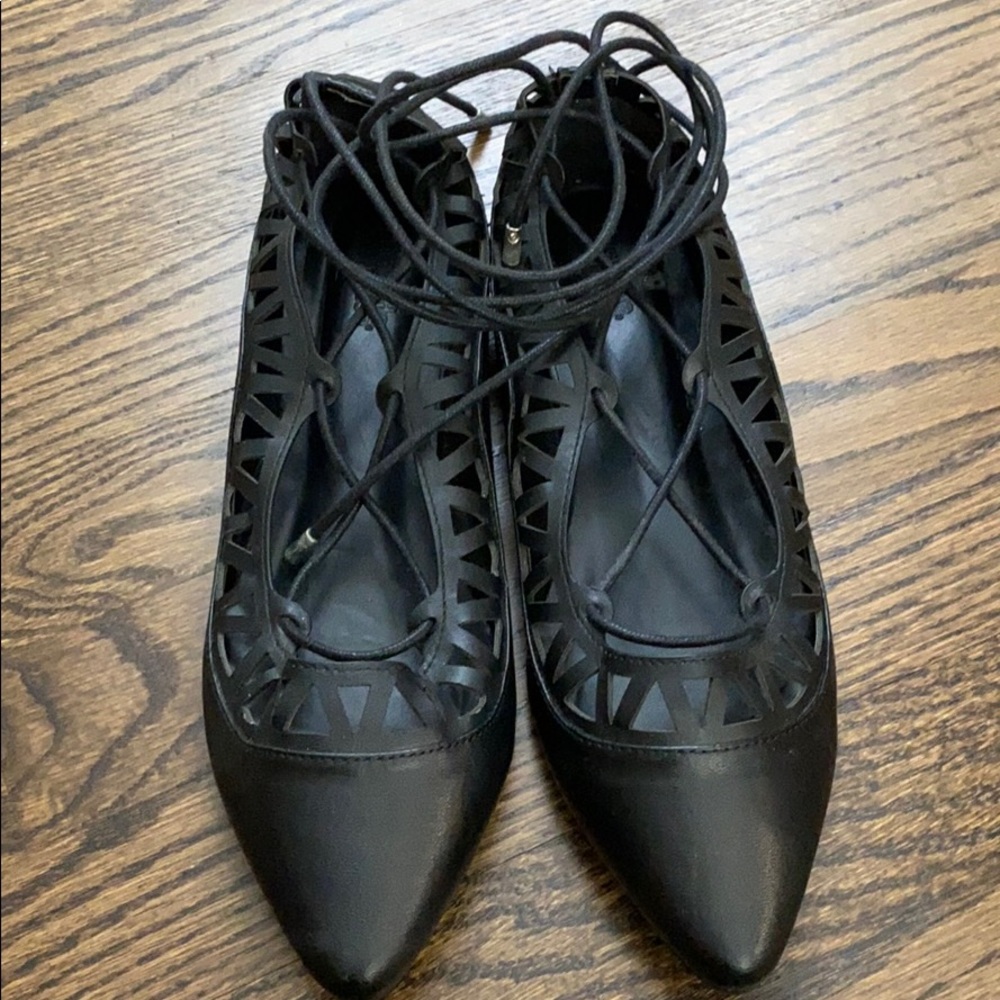 Tie up flats